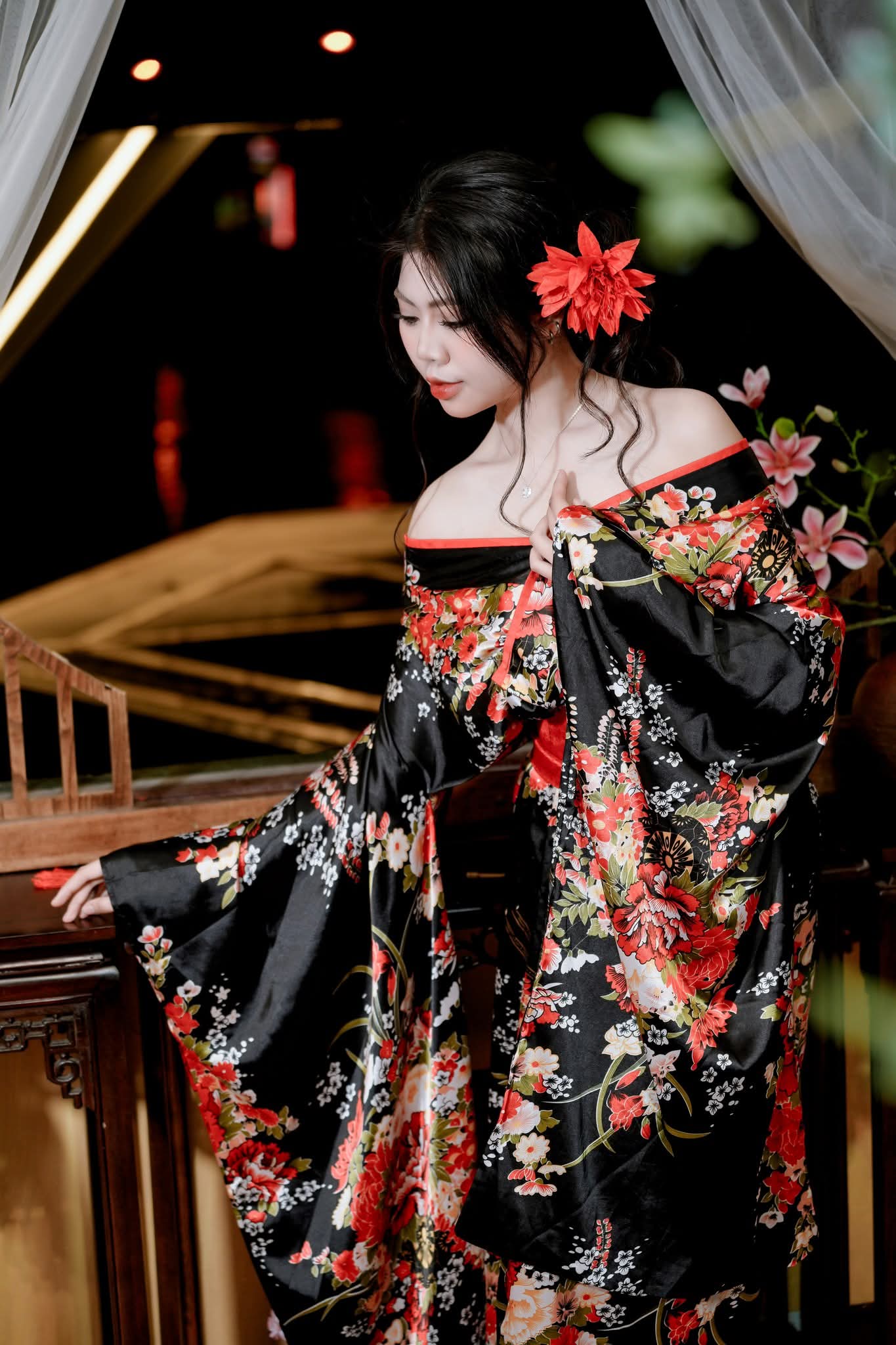 Yukata/Kimono đen đỏ bóng K05
