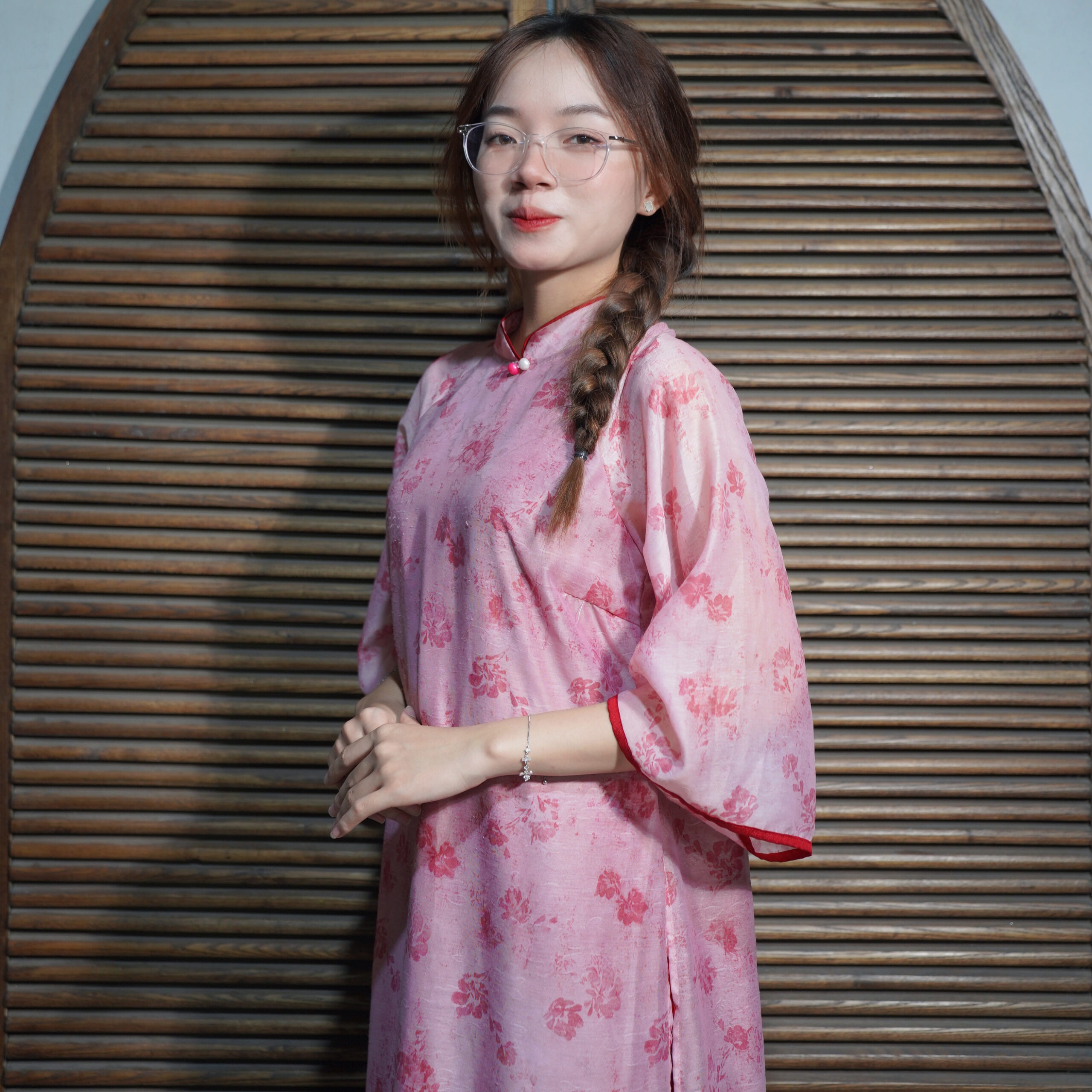 Áo Dài Hồng hoa đỏ