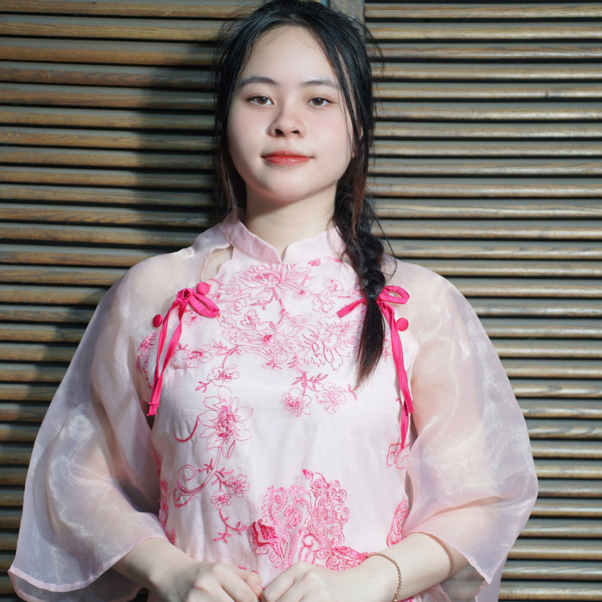 Áo Dài Hồng nơ hai bên