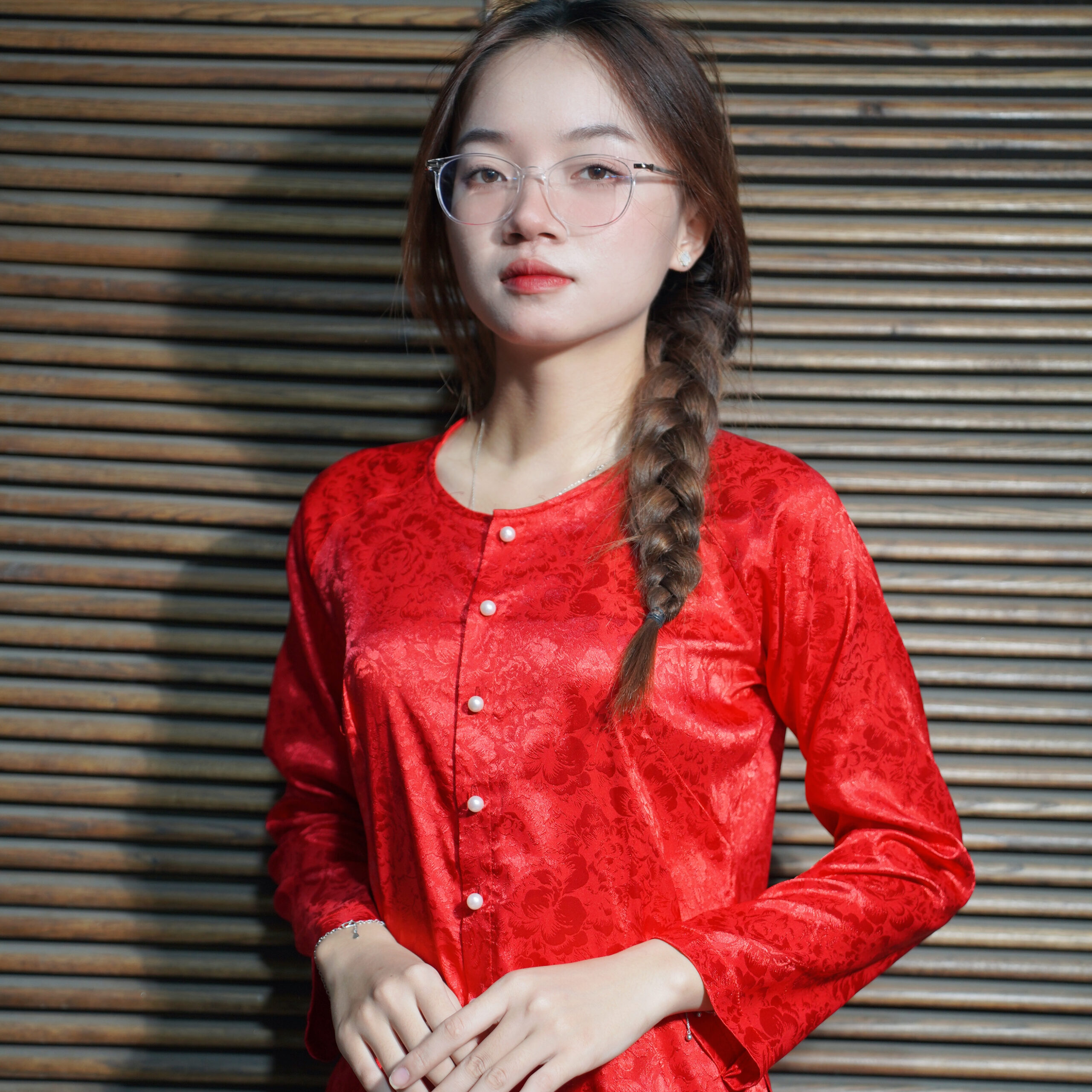 Bà Ba Đỏ