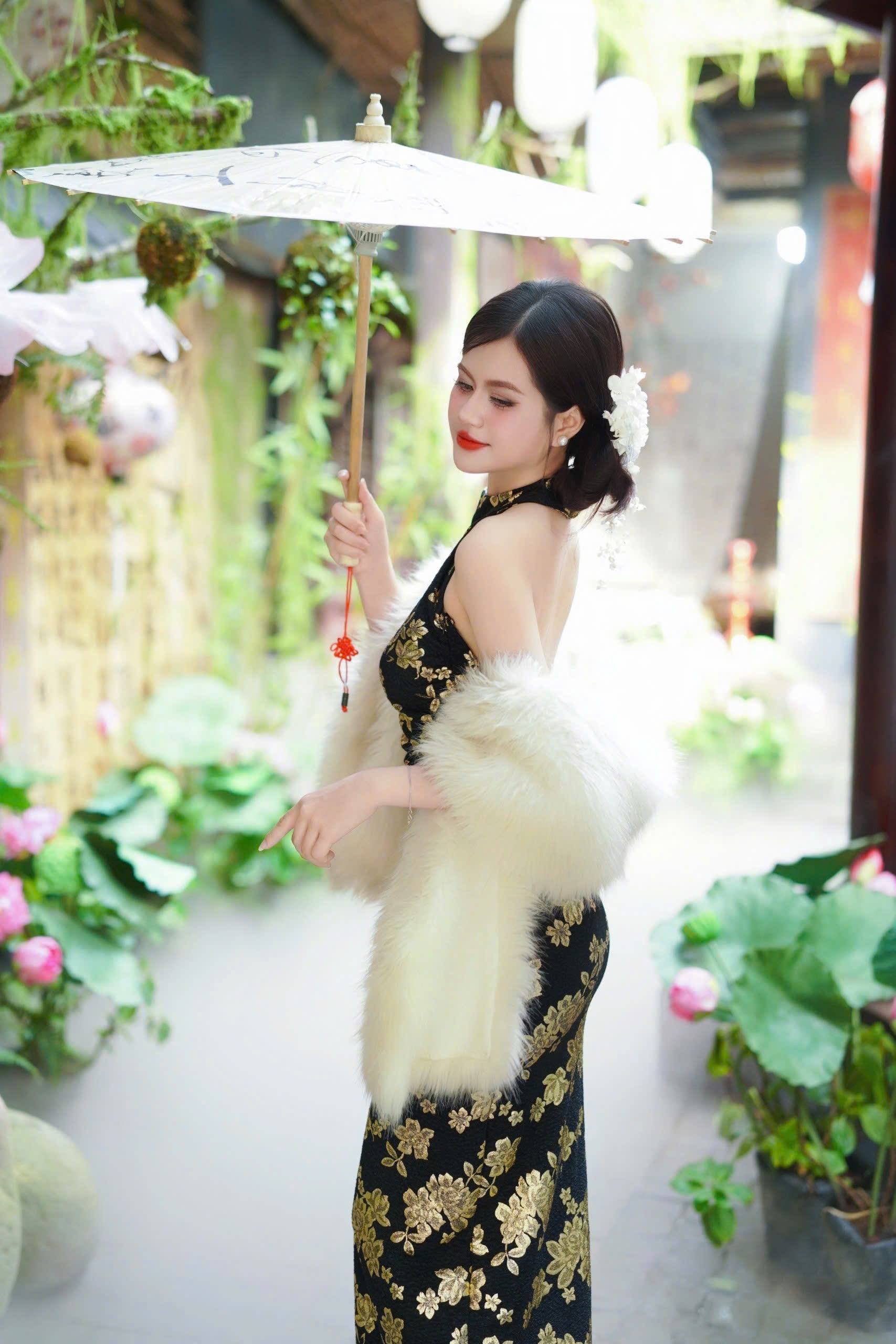 Sườn xám đen Xuân Ca sexy SX11